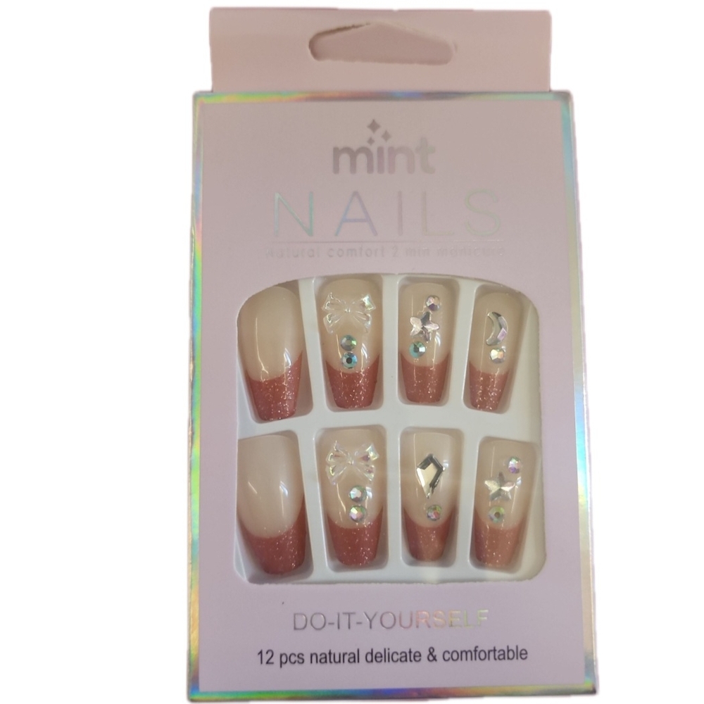 Mint Nails Set with Glitter and Gems